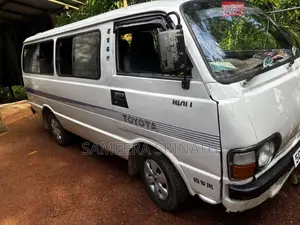 Toyota Lh30 1985 Van (Used)