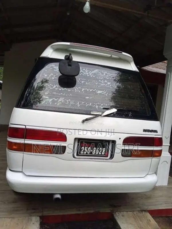 Toyota CR27 1993 Van (Used)