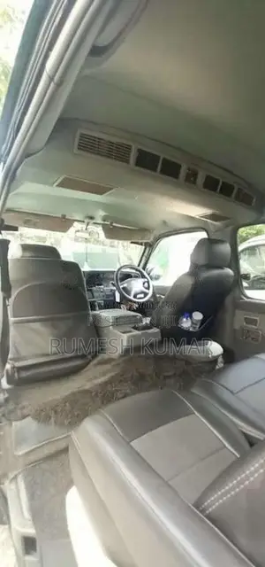 Toyota Hiace 1998 Van (Used)