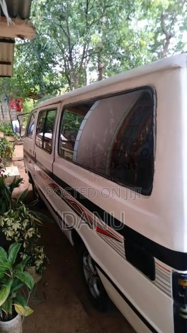 Toyota Lh30 1983 Van (Used)