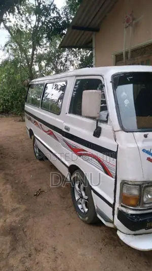 Toyota Lh30 1983 Van (Used)