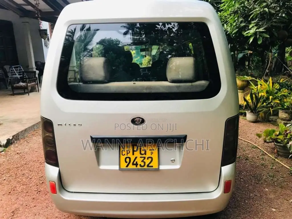 Micro Junior 2015 Van (Used)
