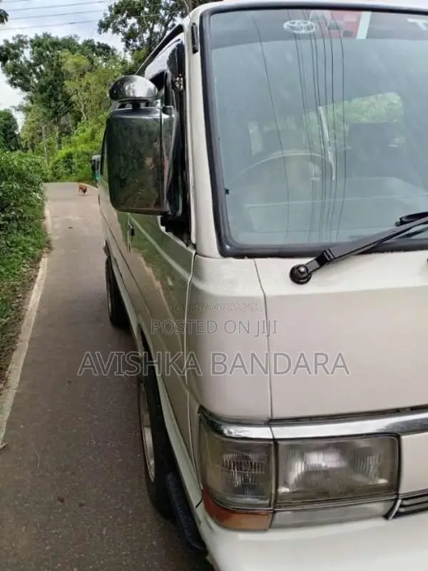 Toyota HIACE 1988 Van (Used)