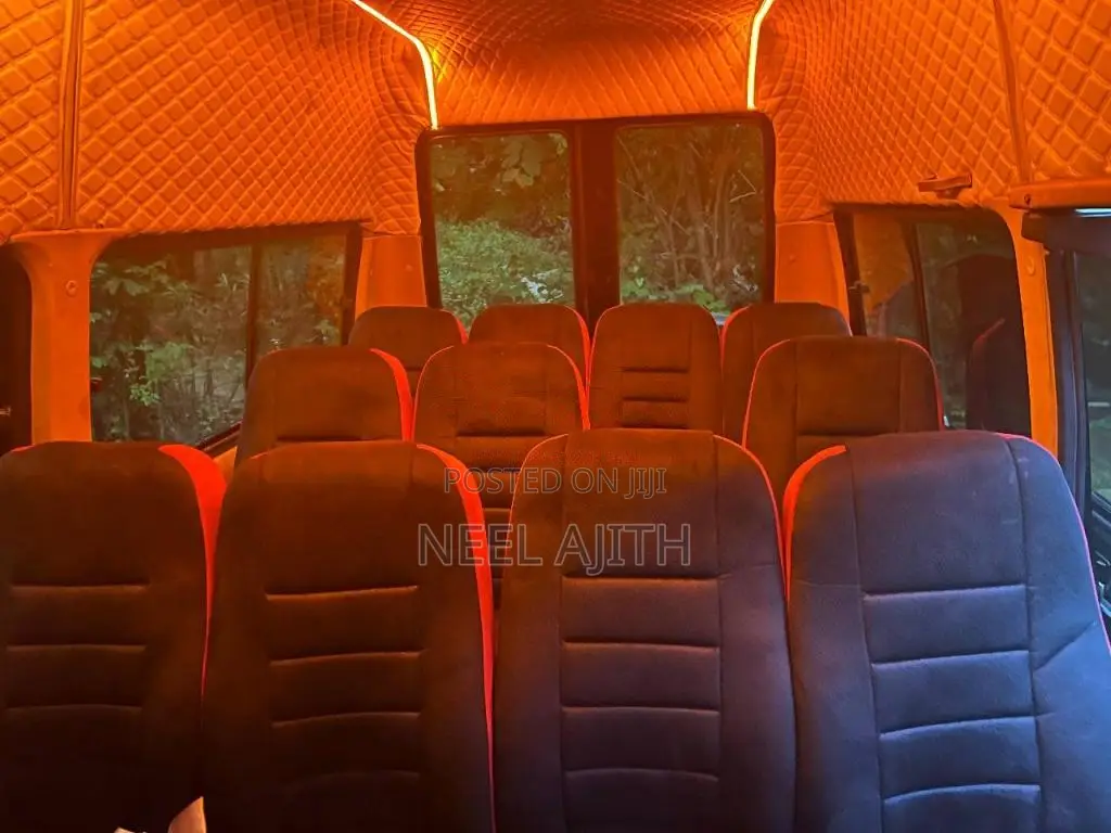 Tata Winger 2011 Van (Used)