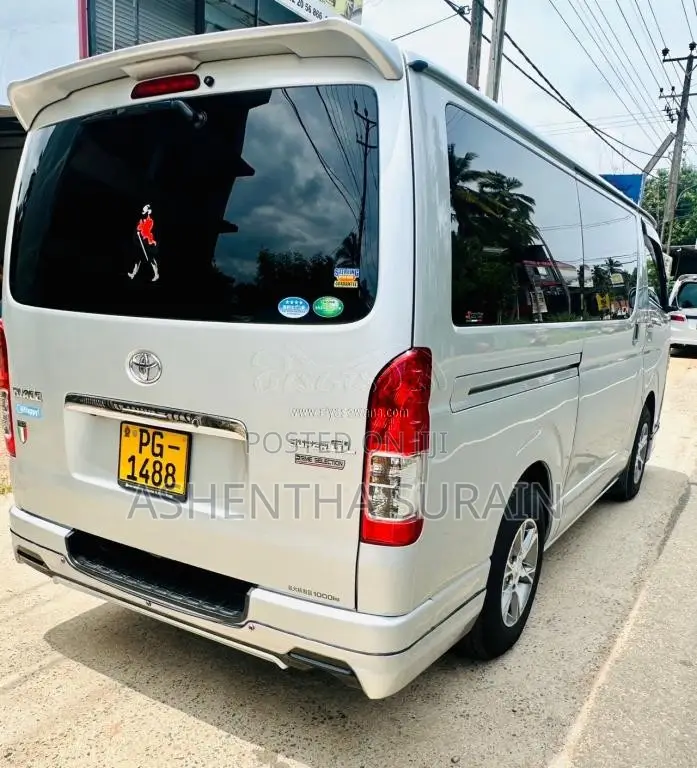 Toyota Kdh Super Gl Prime 2013 Van (Used)