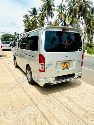 Toyota Kdh Super Gl Prime 2013 Van (Used)