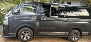 Toyota KDH 2007 Van (Used)