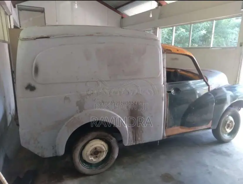 Morris Panel 1971 Van (Used)