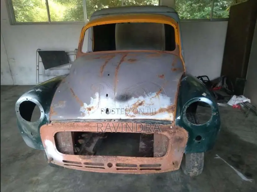 Morris Panel 1971 Van (Used)