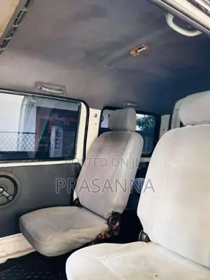 Micro Mpv 2015 Van (Used)