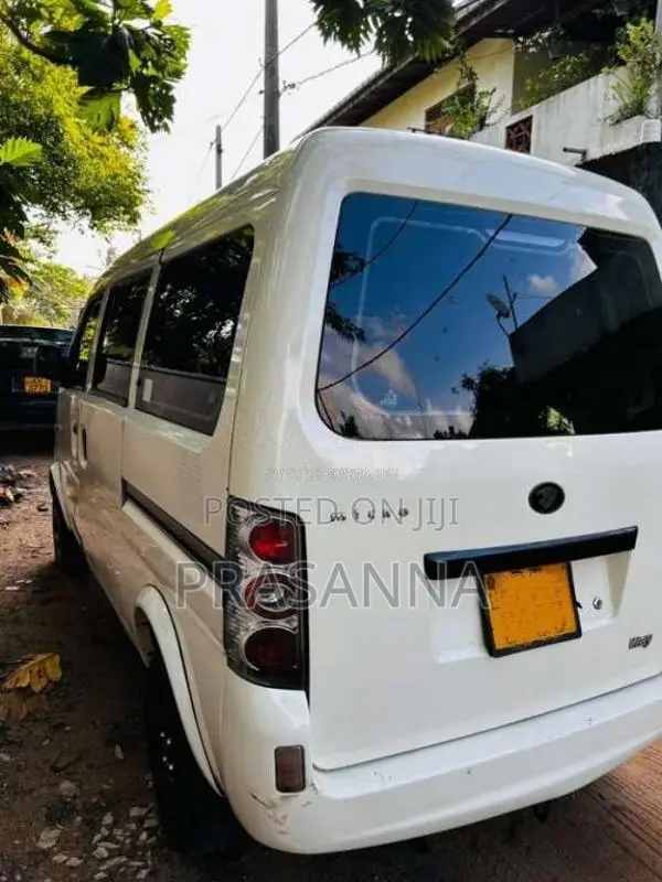 Micro Mpv 2015 Van (Used)