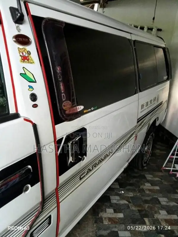 Nissan E27 1990 Van (Used)