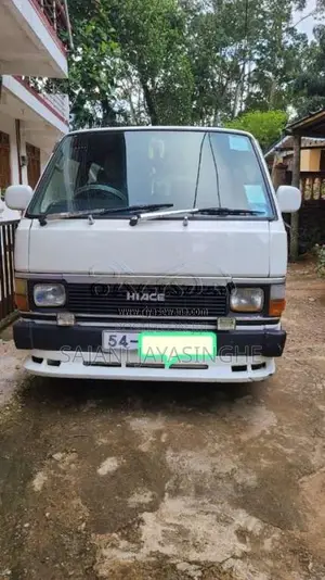 Toyota HIACE 1989 Van (Used)