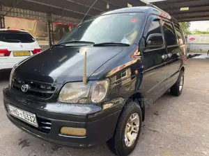 Toyota CR42 1999 Van (Used)