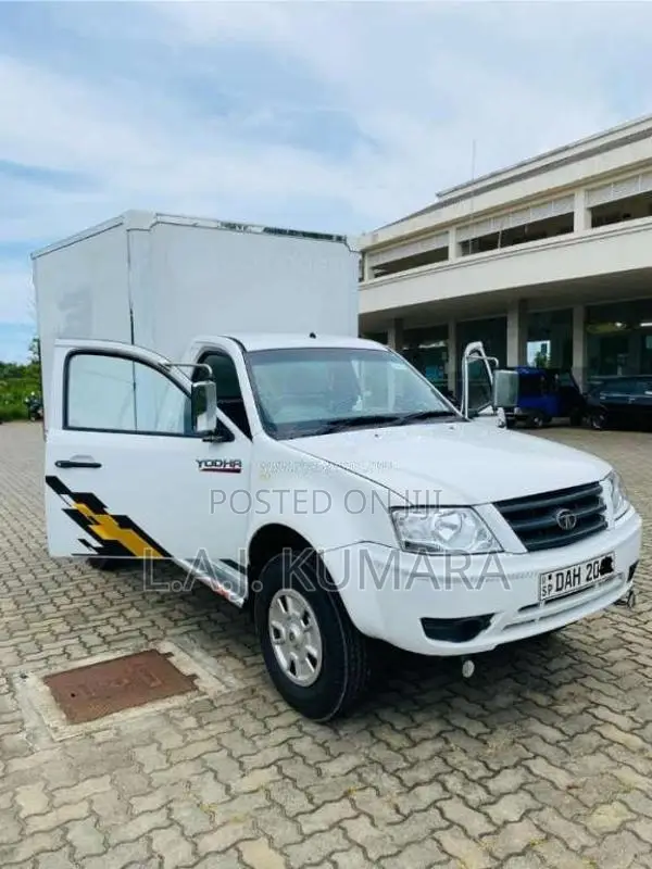 Tata YODHA 2019 Van (Used)