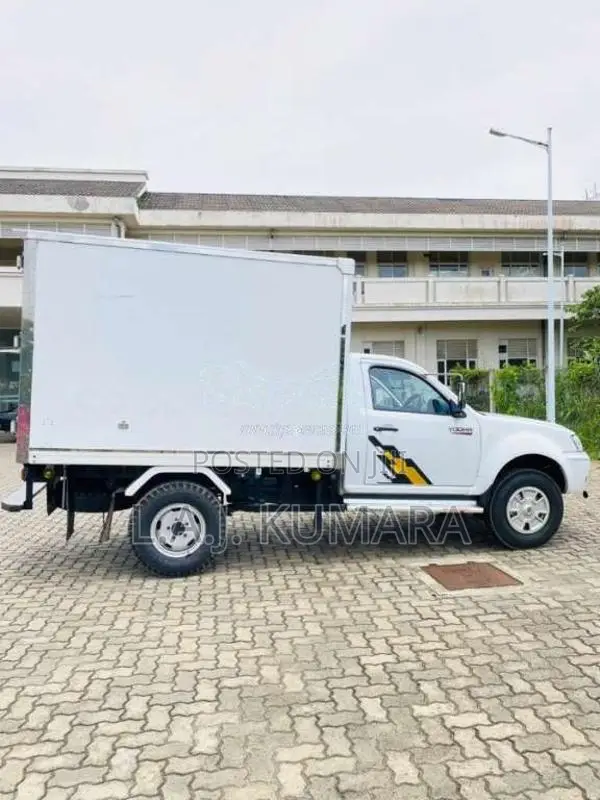 Tata YODHA 2019 Van (Used)