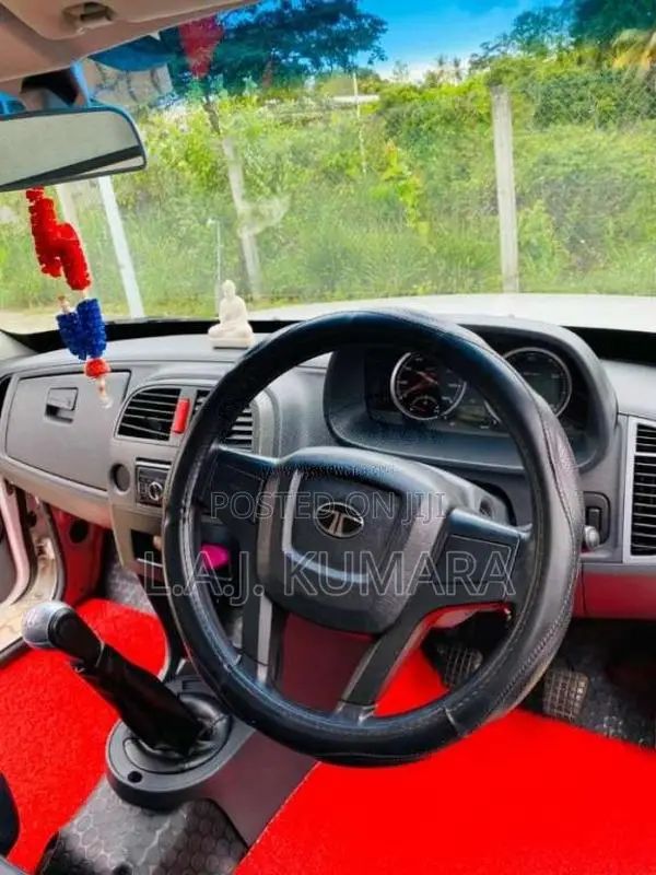 Tata YODHA 2019 Van (Used)