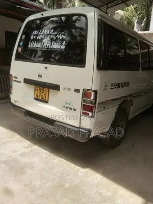 Nissan Caravan 2003 Van (Used)
