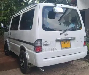 Nissan Vanette 2000 Van (Used)