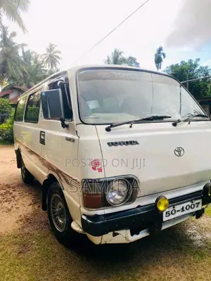 Toyota LH30 1985 Van (Used)