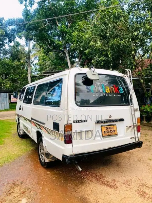 Toyota LH30 1985 Van (Used)