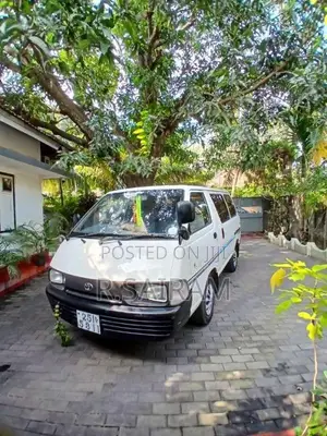 Toyota Lotto CR27 1998 Van (Used)