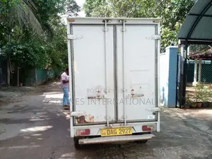 Tata Dimo Batta 2018 Lorry (Used)