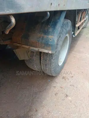 Tata 1210 1987 Lorry (Used)