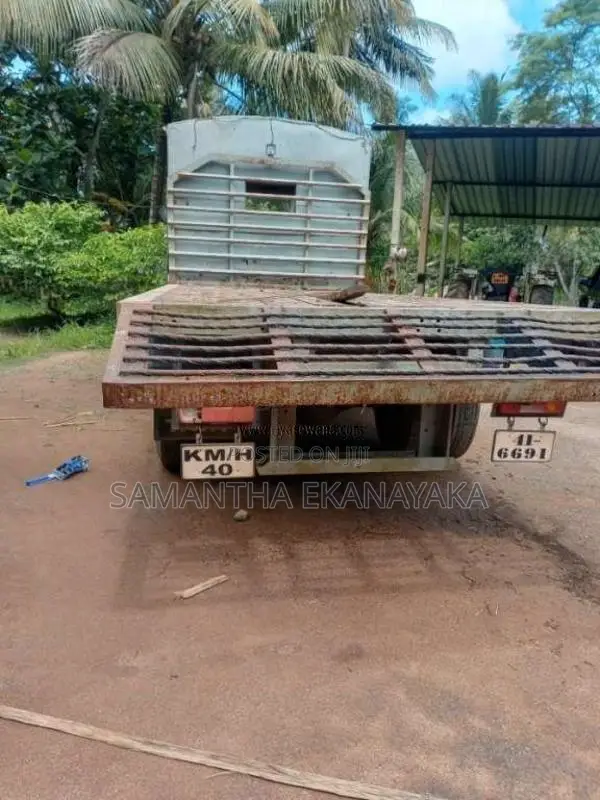 Tata 1210 1987 Lorry (Used)
