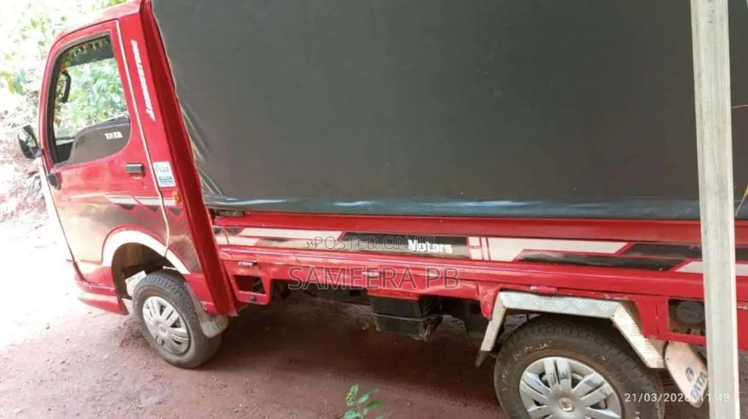 Tata Dimo Batta 2010 Lorry (Used)