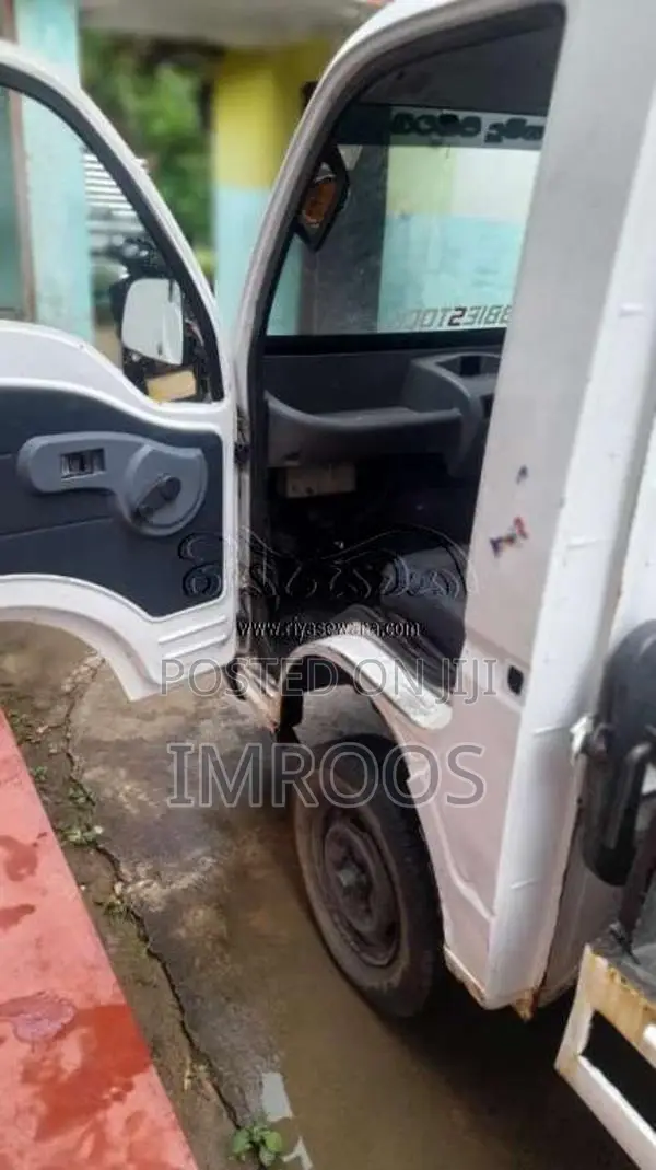 Tata Dimo Batta 2006 Lorry (Used)