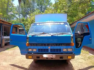 Isuzu ELF 1985 Lorry (Used)