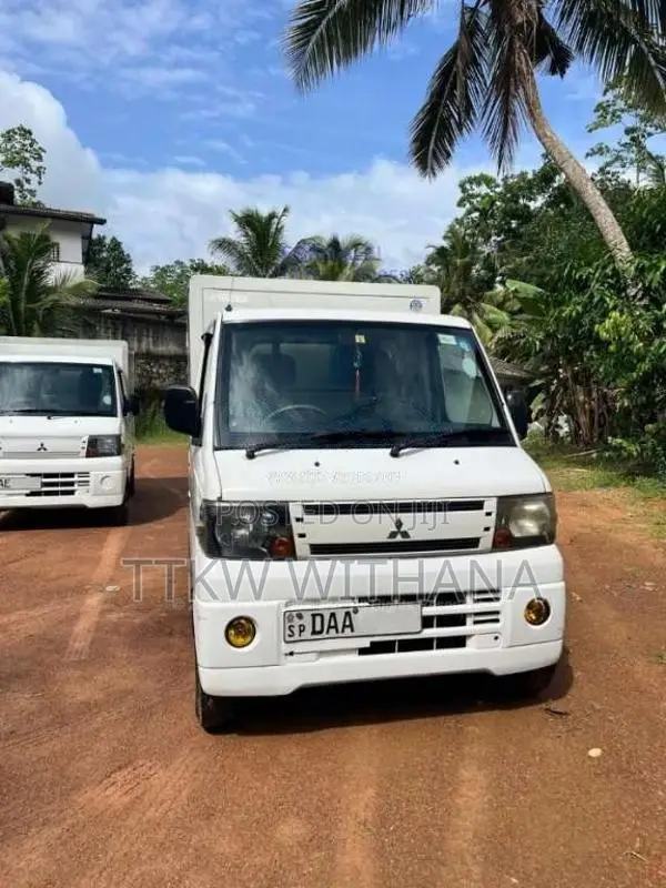 Mitsubishi MiniCab 2011 Lorry (Used)
