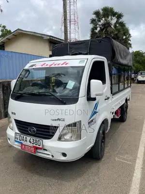 Tata Dimo Lokka 2014 Lorry (Used)