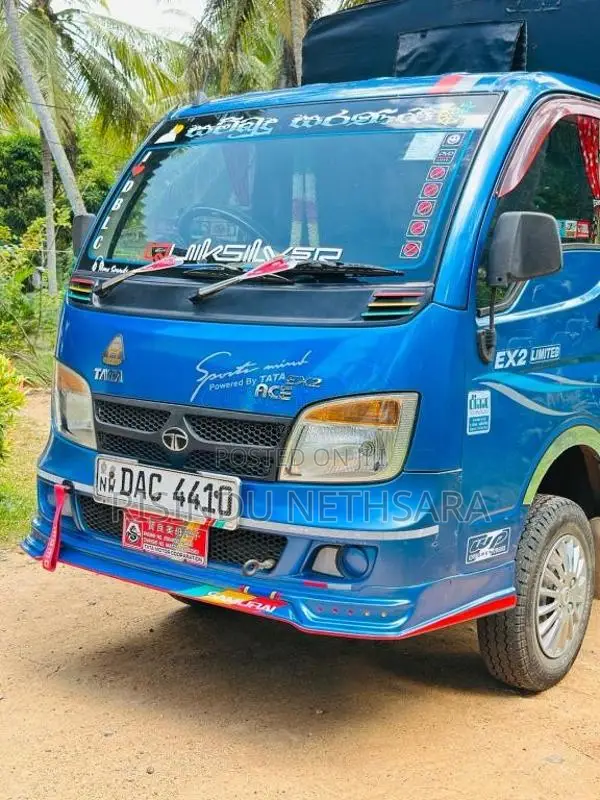 Tata Dimo Batta 2015 Lorry (Used)
