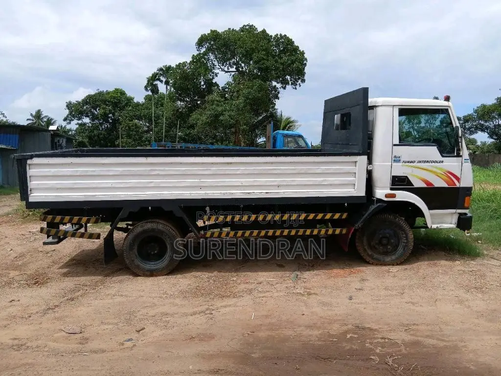 Tata Let 709 2005 Lorry (Used)