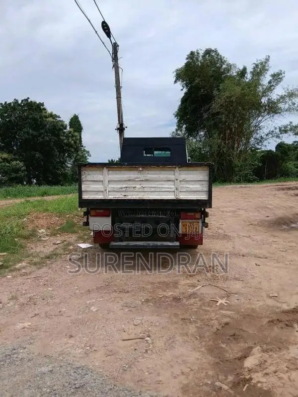 Tata Let 709 2005 Lorry (Used)