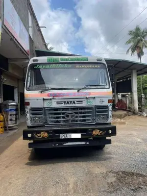 Tata 2518 2015 Lorry (Used)