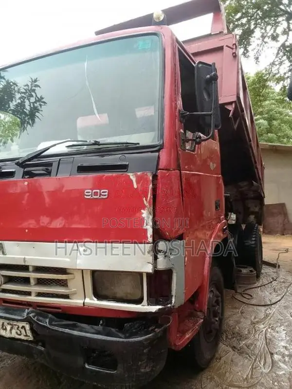 Tata 909 2012 Lorry (Used)