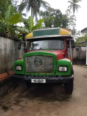 Tata 1210 SE Closed 1988 Lorry (Used)