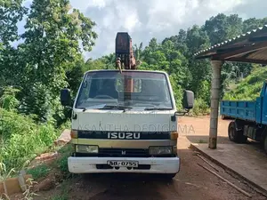 Isuzu Boom Truck 1980 Lorry (Used)