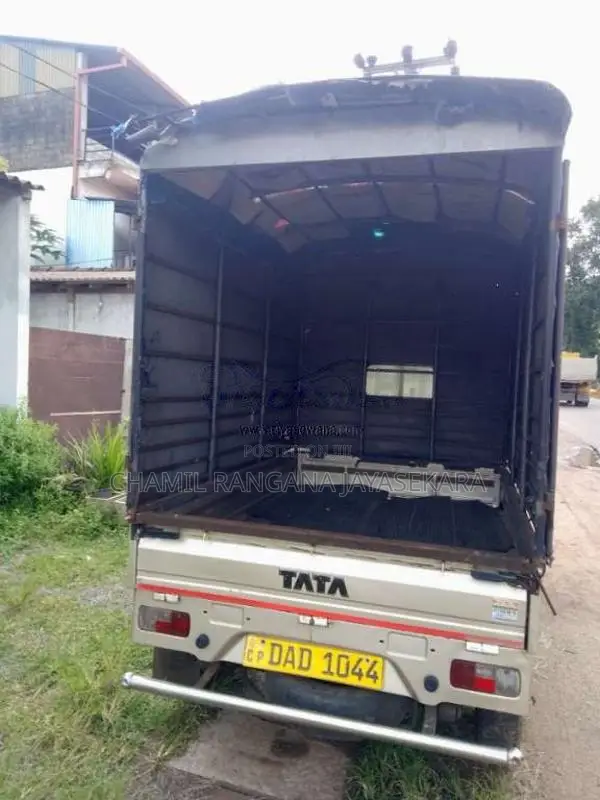 Tata Dimo Batta 2015 Lorry (Used)