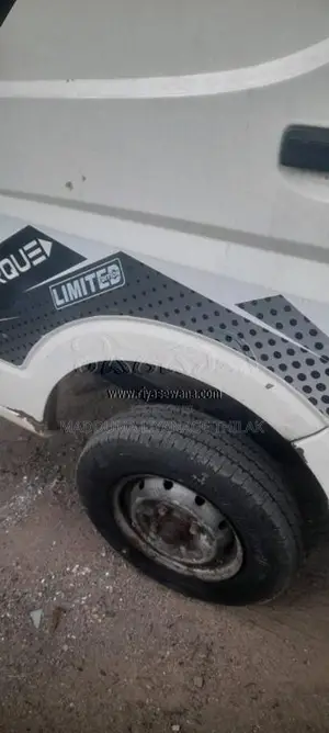 Tata Dimo Batta 2016 Lorry (Used)