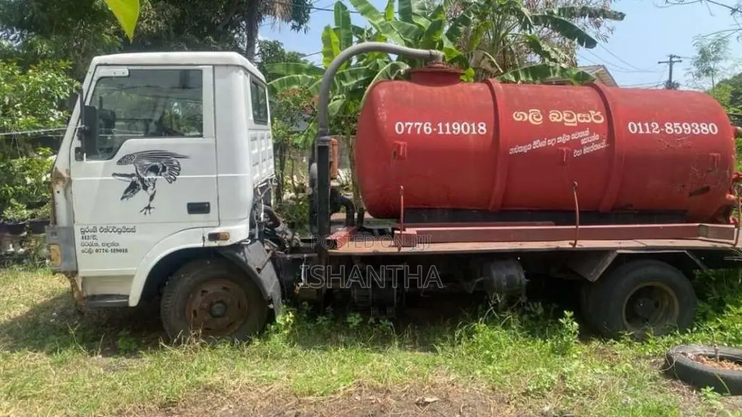 Tata 709 2015 Lorry (Used)