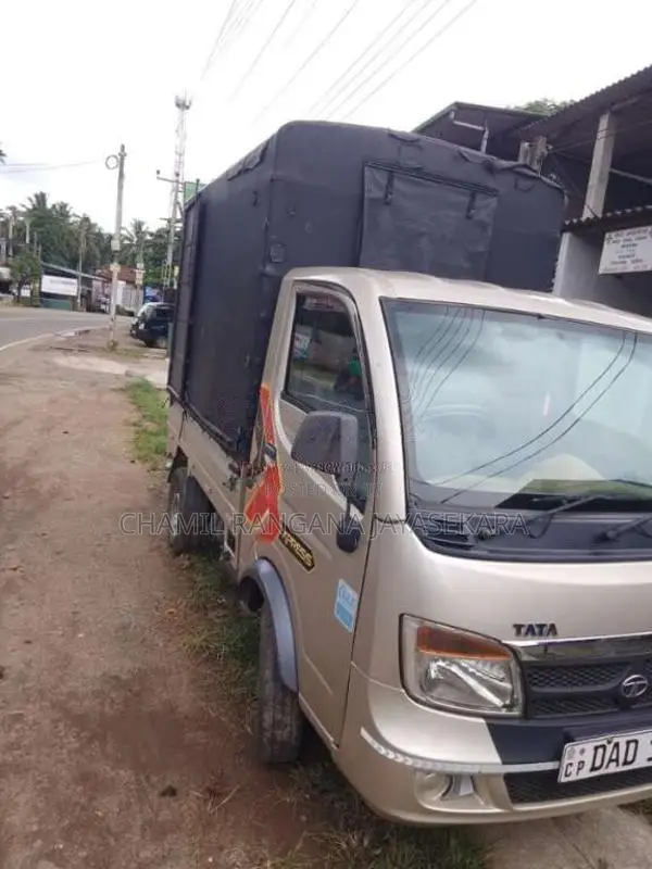 Tata Dimo Batta 2015 Lorry (Used)