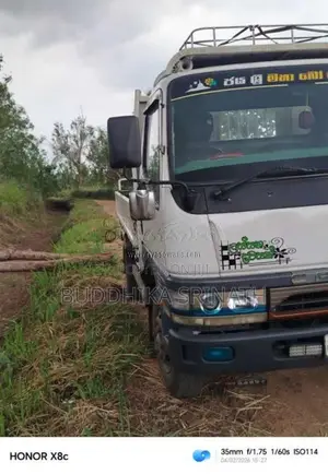 Mitsubishi Canter 2004 Lorry (Used)