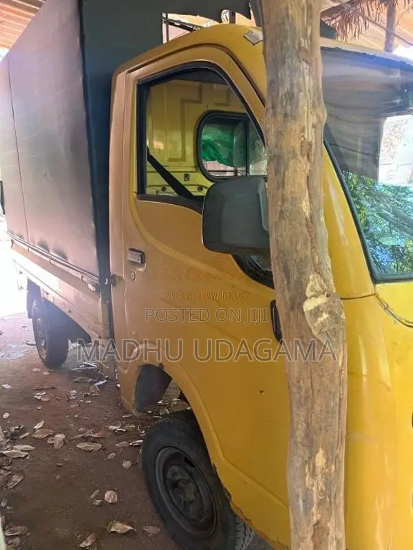 Tata Dimo Batta 2011 Lorry (Used)