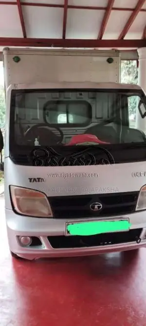 Tata Super Ace 2013 Lorry (Used)