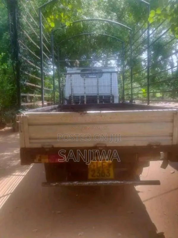 Yuejin 250 2009 Lorry (Used)