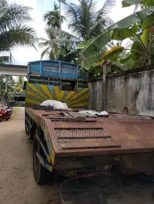 Tata 1210 SE Closed 1988 Lorry (Used)